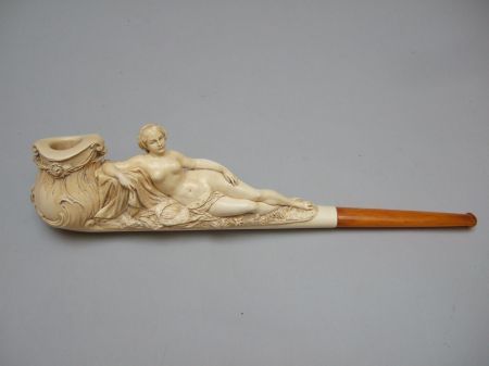 antique-meerschaum-pipe-lady-sofa-1.jpg