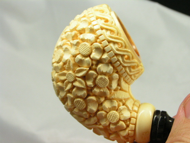 1987 EYUP SABRI BENT MEERSCHAUM PIPE7.jpg